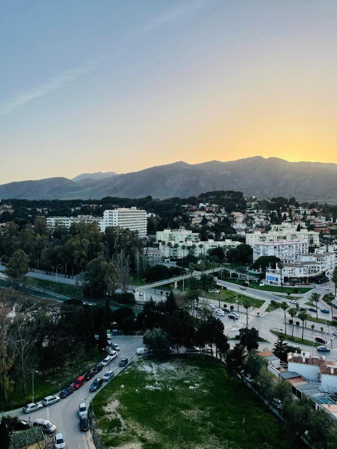 Apartamento La Torre 1337 Precioso, Moderno Y Con Piscina Torremolinos Eksteriør bilde